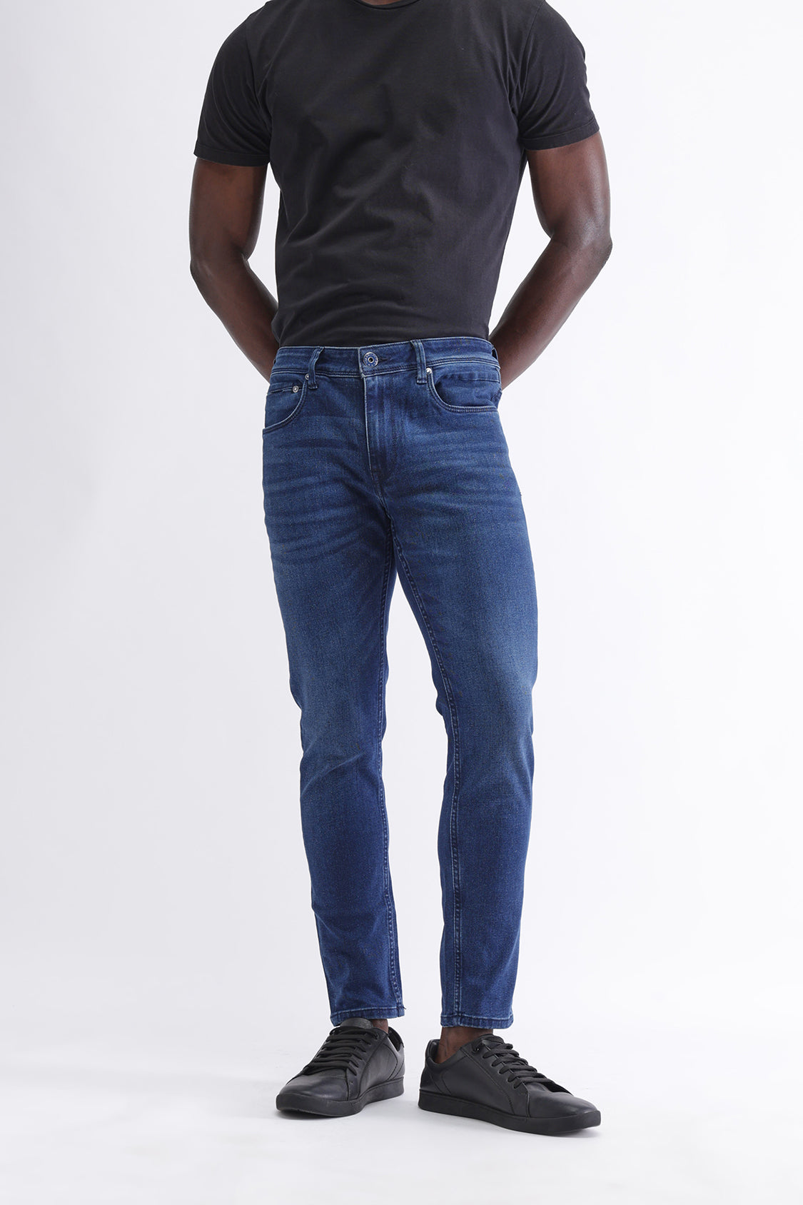 Men Slim Mid Rise Blue Jeans Men Slim Mid Rise Blue Jeans