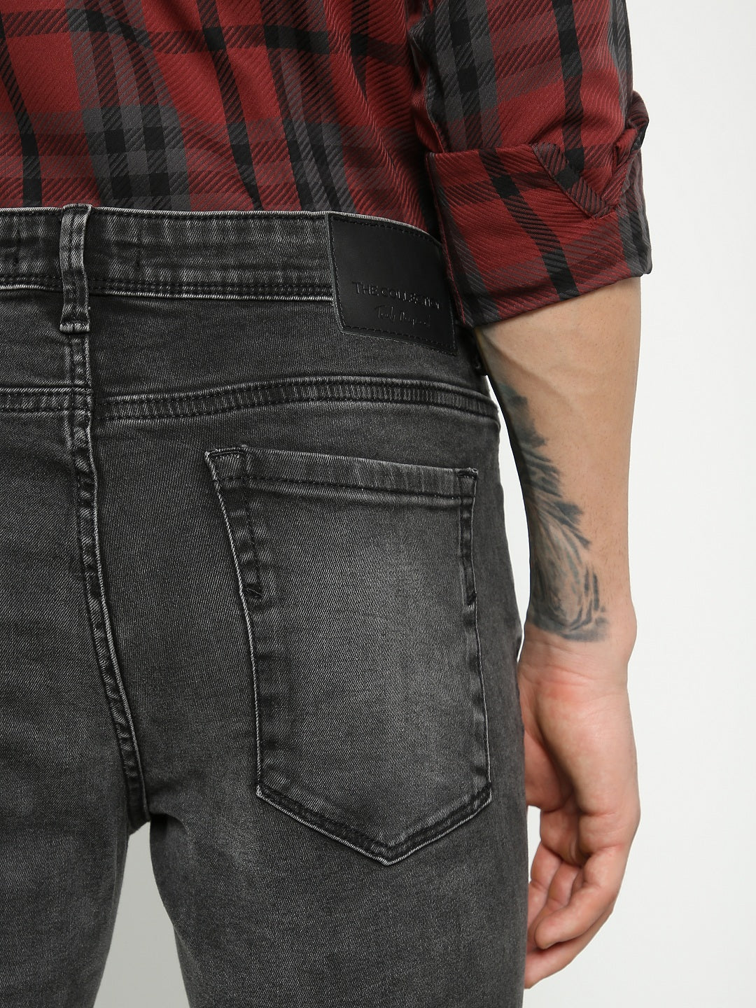 Men Slim Mid Rise Black Jeans Men Slim Mid Rise Black Jeans