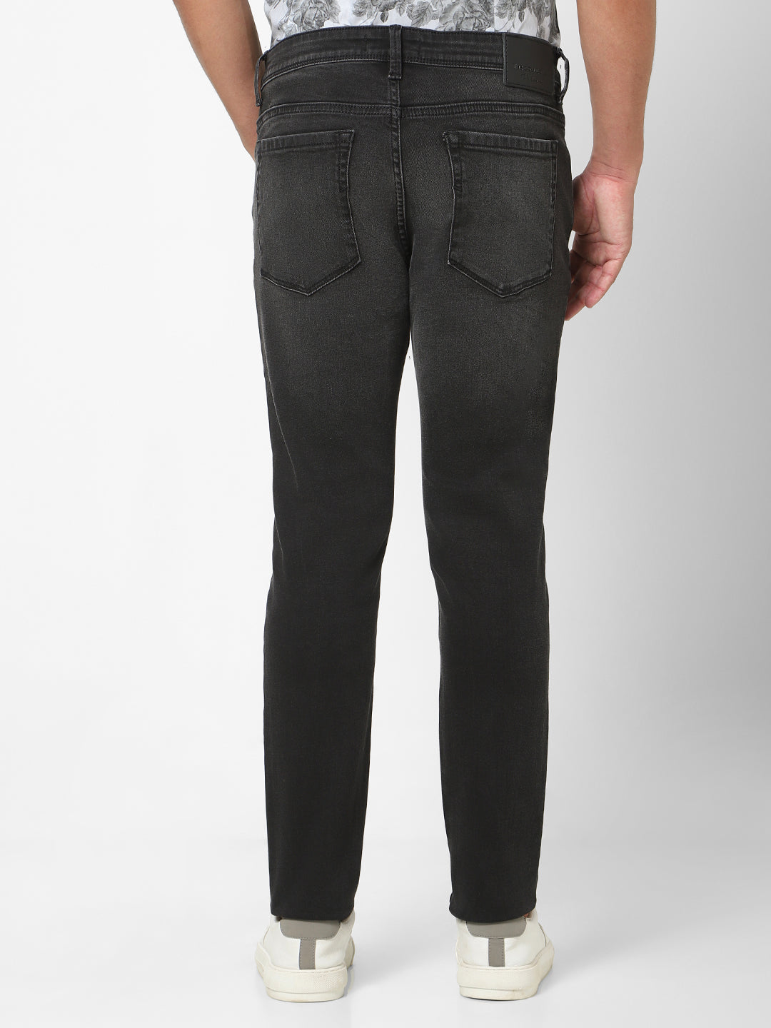 Men Slim Mid Rise Black Jeans Men Slim Mid Rise Black Jeans