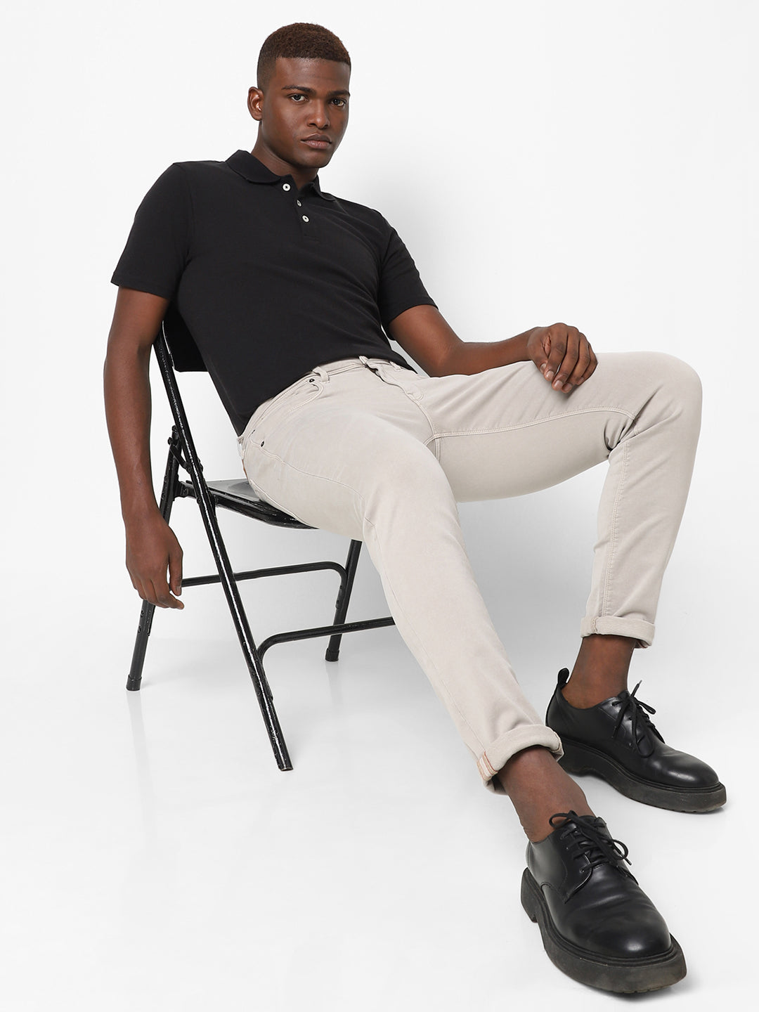 Men Slim Mid Rise Beige Jeans Men Slim Mid Rise Beige Jeans