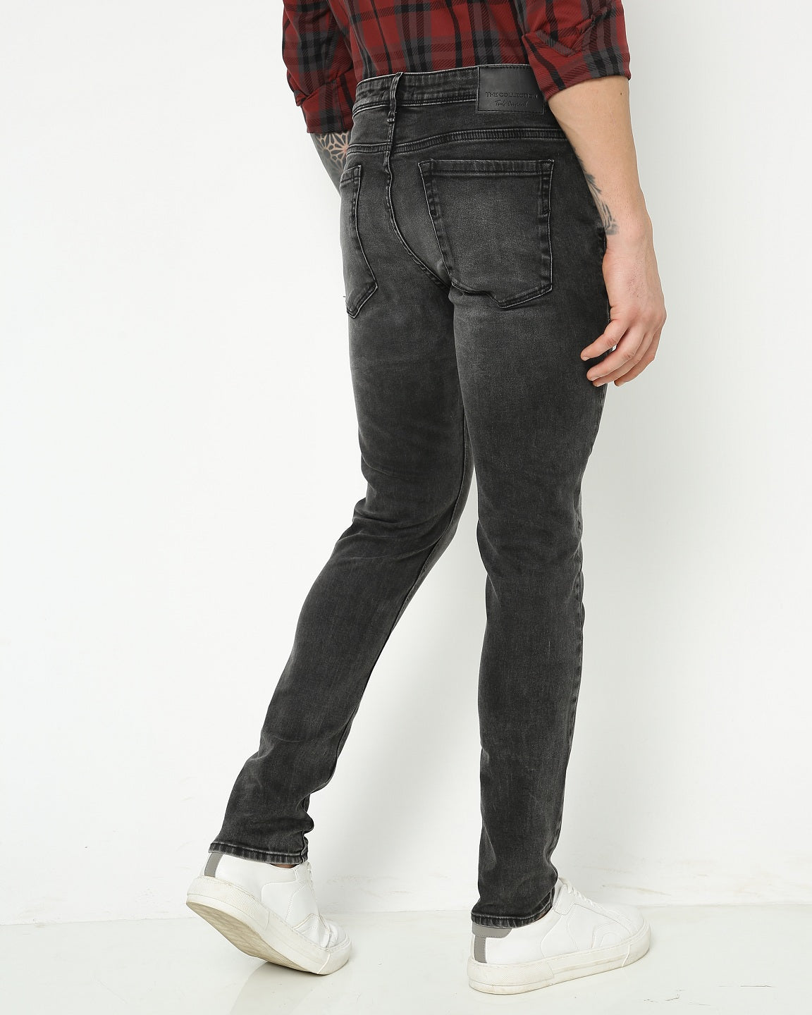 Men Slim Mid Rise Black Jeans Men Slim Mid Rise Black Jeans