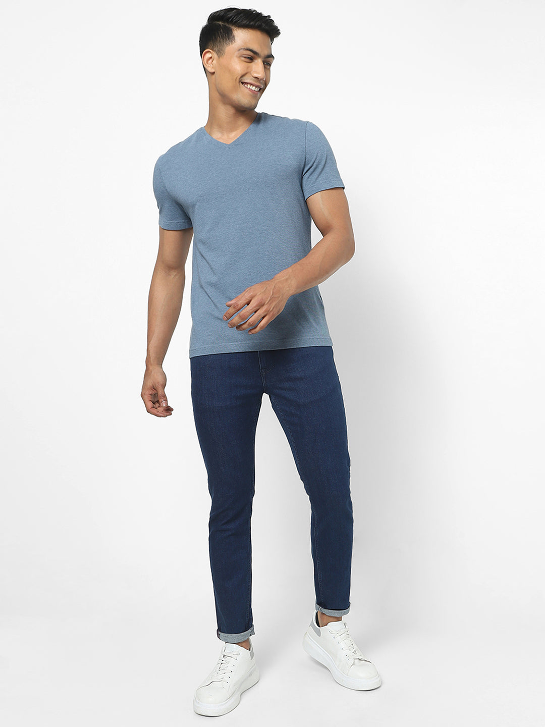 Men Slim Mid Rise Blue Jeans Men Slim Mid Rise Blue Jeans